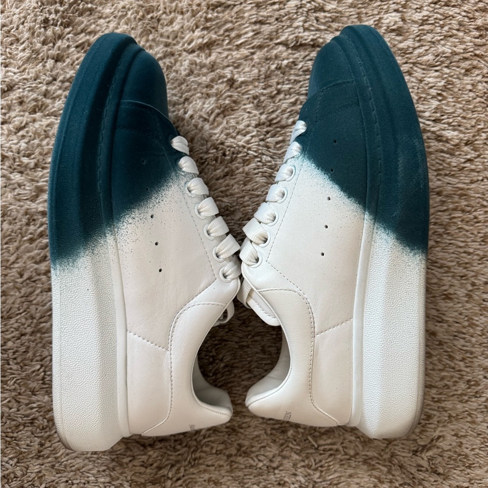 Alexander McQueen White and Green Sneakers - Picture 4 of 8